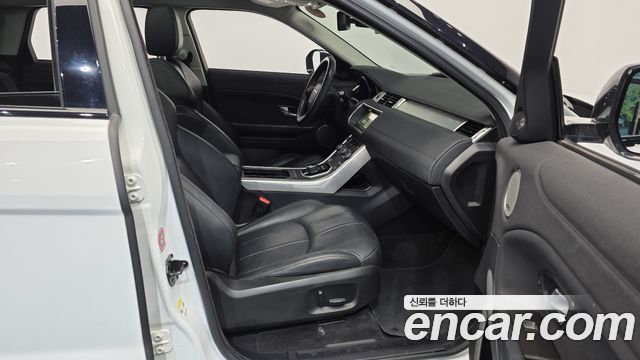 Land Rover Range Rover Evoque 2.0 TD4 SE 2018 — фото 11