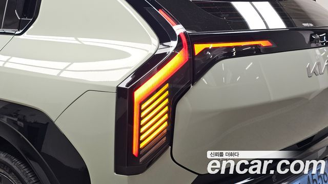 Kia EV3 Long Range 2WD GT Line 2025 — фото 23