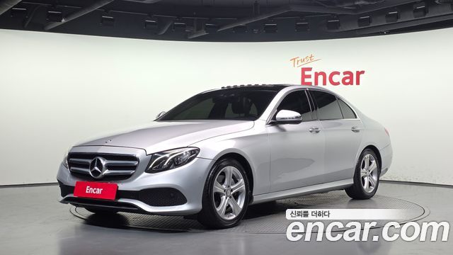 Mercedes-Benz E-Class (W213) E200 Avantgarde 2017 — фото 1