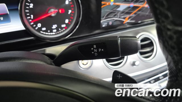 Mercedes-Benz E-Class (W213) E200 Avantgarde 2017 — фото 9