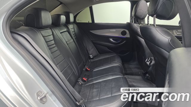 Mercedes-Benz E-Class (W213) E200 Avantgarde 2017 — фото 12