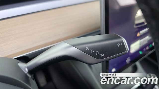 Tesla Model Y RWD 2023 — фото 9