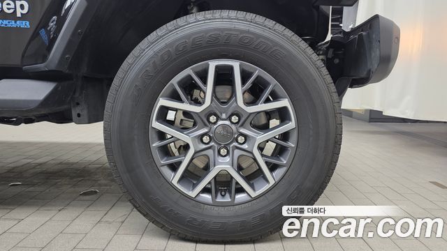 Jeep Wrangler (JL) 2.0 Overland 4Door 4xe 2022 — фото 21