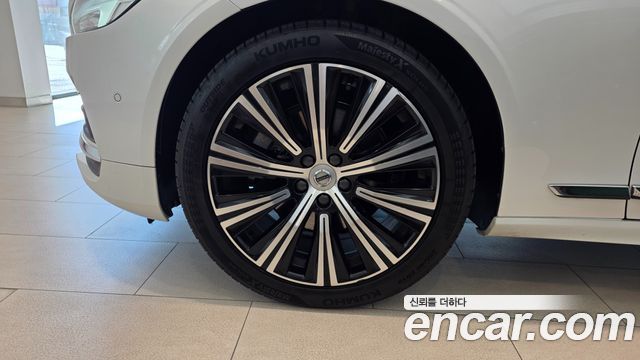 Volvo S90 B5 Ultimate Bright 2023 — фото 5