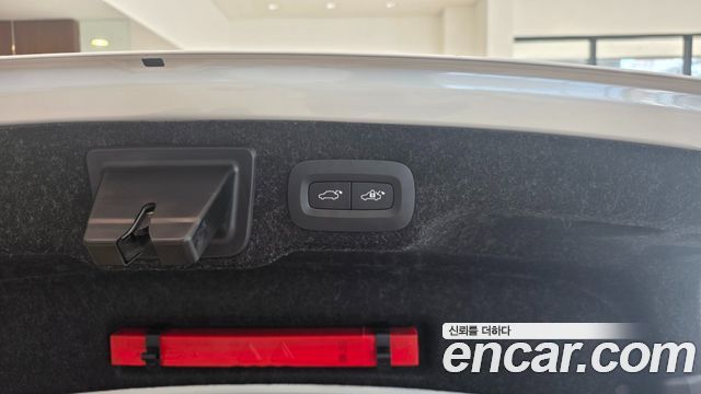 Volvo S90 B5 Ultimate Bright 2023 — фото 24