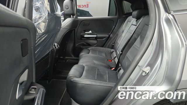 Mercedes-Benz EQA (H243) EQA250 AMG Package Plus 2022 — фото 12