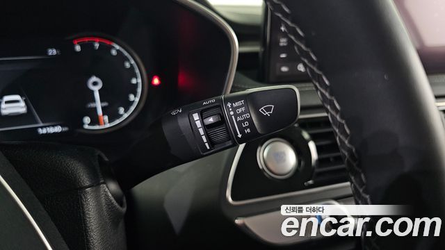 Genesis G70 Gasoline 2.0T 4WD 2021 — фото 17