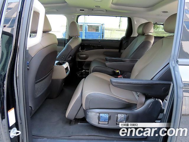 Kia Carnival (IV) HEV 7seater Signature 2025 — фото 6