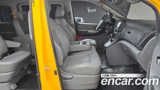 Hyundai Grand Starex School Bus LPi 2020 — фото 15