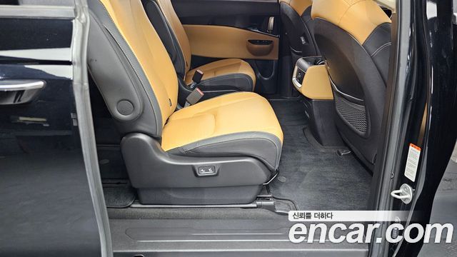 Kia Carnival (IV) Diesel 9-Seater Prestige 2023 — фото 12