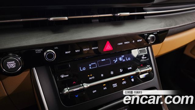 Kia Carnival (IV) Diesel 9-Seater Prestige 2023 — фото 31