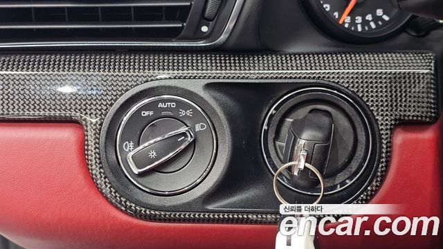 Porsche 911 Carrera GTS Cabriolet 991 2017 — фото 19