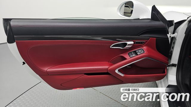 Porsche 911 Carrera GTS Cabriolet 991 2017 — фото 25
