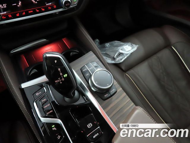 BMW 6 Series GT (G32) 630i xDrive Luxury 2022 — фото 9