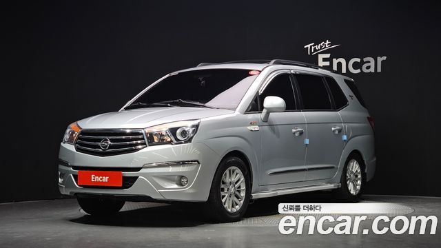 KG Mobility (SsangYong) Korando Turismo 4WD RT 11-seater 2014 — фото 1