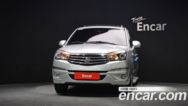 KG Mobility (SsangYong) Korando Turismo 4WD RT 11-seater 2014 — фото 3
