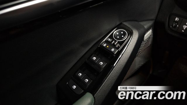 Kia Seltos Gasoline 1.6 Turbo 2WD Gravity 2024 — фото 39