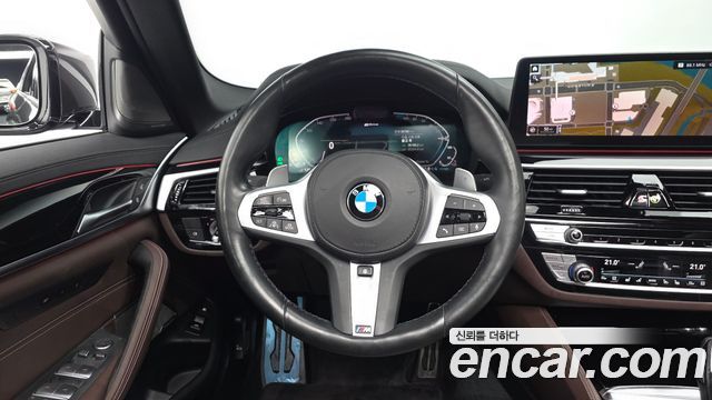 BMW 5 Series (G30) 530e M Sport 2021 — фото 12