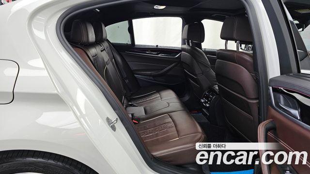 BMW 5 Series (G30) 530i M Sport Package Plus 2019 — фото 16