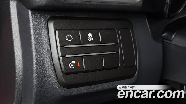 KG Mobility (SsangYong) Tivoli LX 2WD DLX 2015 — фото 17