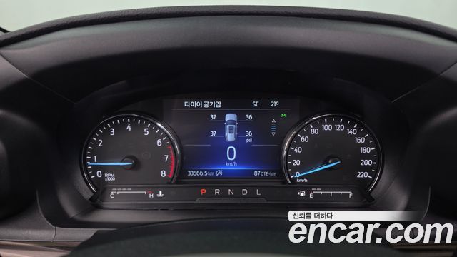 Ford Explorer (VI) 2.3 LimIted 4WD 2021 — фото 8