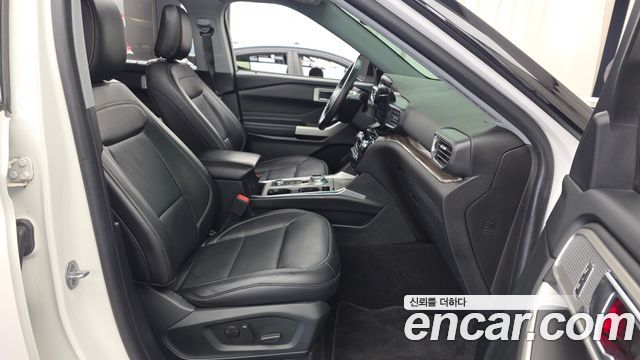 Ford Explorer (VI) 2.3 LimIted 4WD 2021 — фото 11