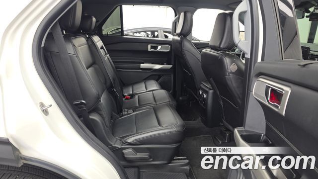 Ford Explorer (VI) 2.3 LimIted 4WD 2021 — фото 12