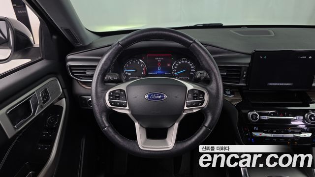 Ford Explorer (VI) 2.3 LimIted 4WD 2021 — фото 13