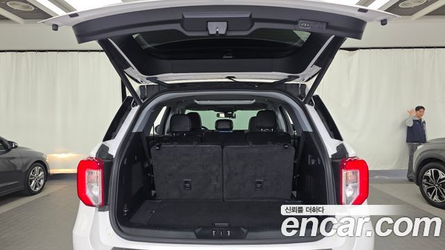 Ford Explorer (VI) 2.3 LimIted 4WD 2021 — фото 20