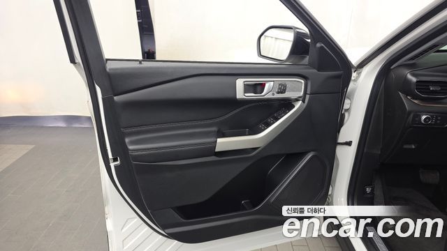 Ford Explorer (VI) 2.3 LimIted 4WD 2021 — фото 24