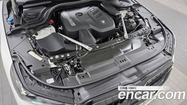 BMW 5 Series (G60) 520i Special Edition 2024 — фото 6