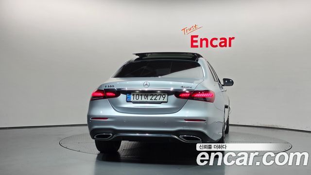 Mercedes-Benz E-Class (W213) E350 4MATIC AMG Line 2022 — фото 4