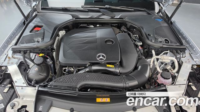 Mercedes-Benz E-Class (W213) E350 4MATIC AMG Line 2022 — фото 6