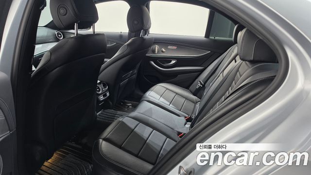 Mercedes-Benz E-Class (W213) E350 4MATIC AMG Line 2022 — фото 11
