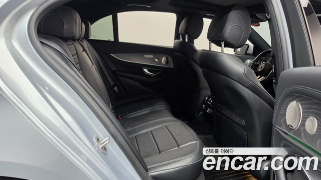 Mercedes-Benz E-Class (W213) E350 4MATIC AMG Line 2022 — фото 12