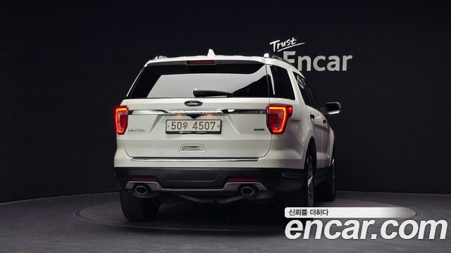 Ford Explorer 2.3 Limited 4WD 5th 2018 — фото 4
