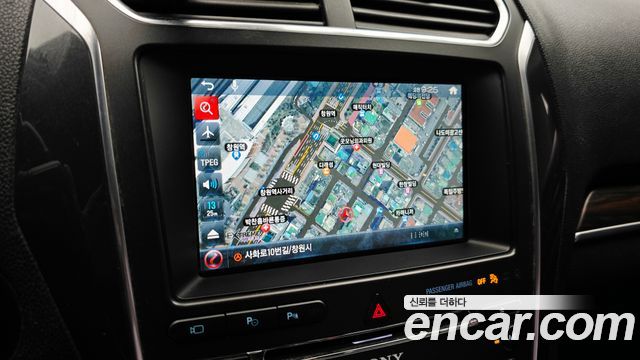 Ford Explorer 2.3 Limited 4WD 5th 2018 — фото 13