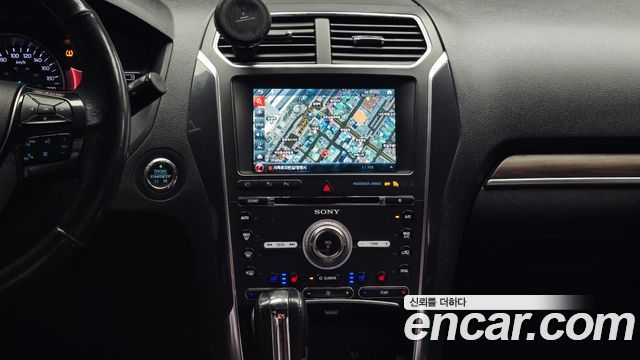 Ford Explorer 2.3 Limited 4WD 5th 2018 — фото 14