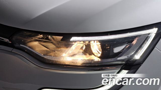Renault Korea SM6 2.0 GDe SE 2017 — фото 22