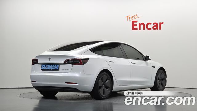 Tesla Model 3 Long Range AWD 2022 — фото 2