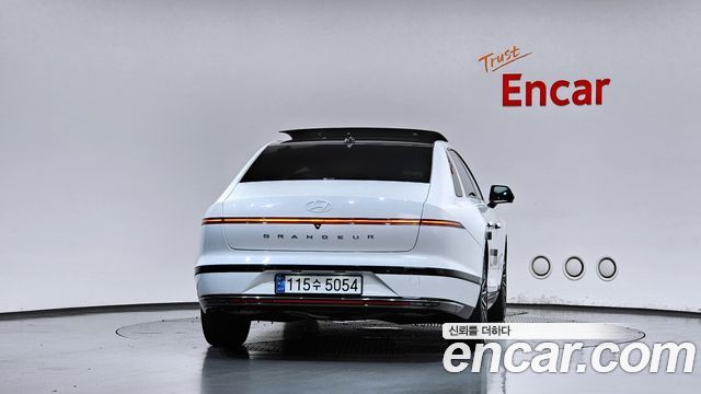 Hyundai Grandeur Hybrid (GN7) Calligraphy 2025 — фото 4