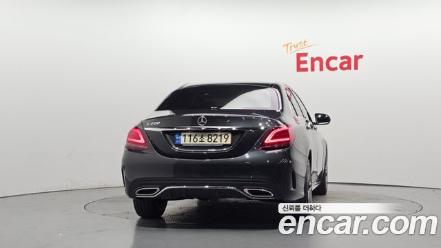 Mercedes-Benz C-Class (W205) C200 AMG Line 2021 — фото 4