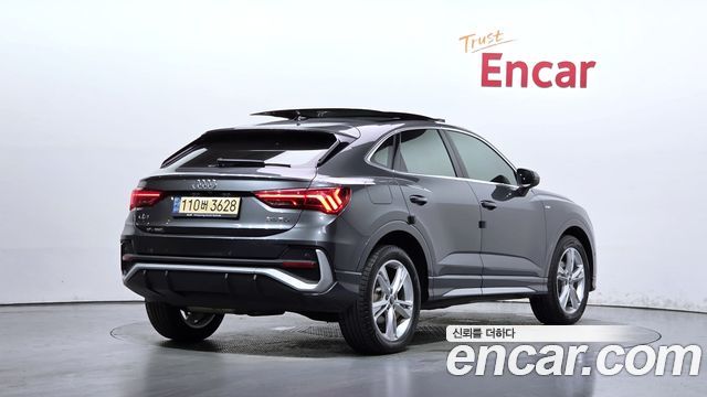 Audi Q3 (F3) 35 TDI Premium Sportback 2022 — фото 2