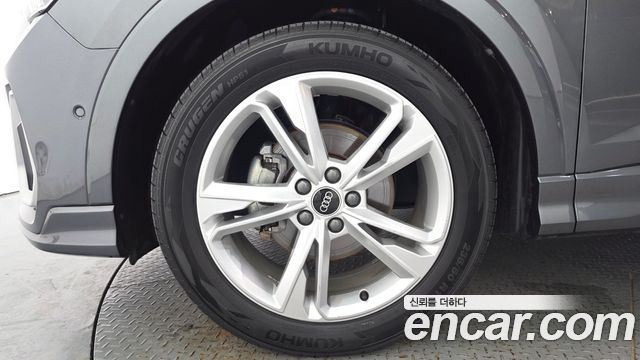 Audi Q3 (F3) 35 TDI Premium Sportback 2022 — фото 5