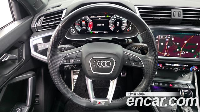 Audi Q3 (F3) 35 TDI Premium Sportback 2022 — фото 17