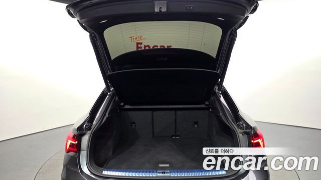 Audi Q3 (F3) 35 TDI Premium Sportback 2022 — фото 24