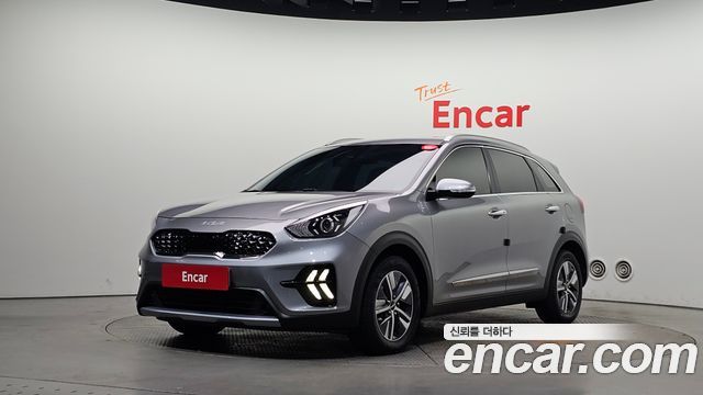 Kia Niro 1.6 HEV Prestige 2022 — фото 1