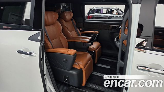 Toyota Alphard (IV) 2.5 HEV Executive AWD 2025 — фото 11