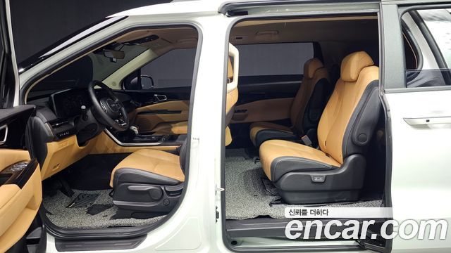 Kia Carnival (IV) Diesel 9-Seater Prestige 2023 — фото 11