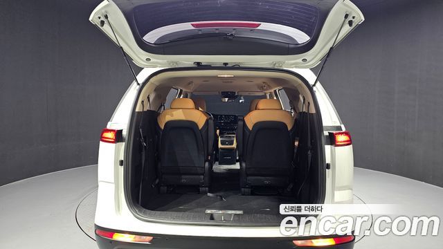 Kia Carnival (IV) Diesel 9-Seater Prestige 2023 — фото 36